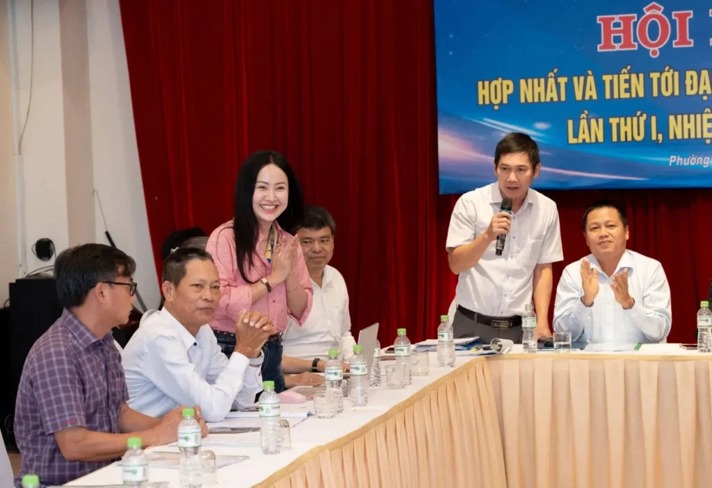 Đại biểu phát biểu trong phần thảo luận về công tác hợp nhất và chuẩn bị Đại hội.